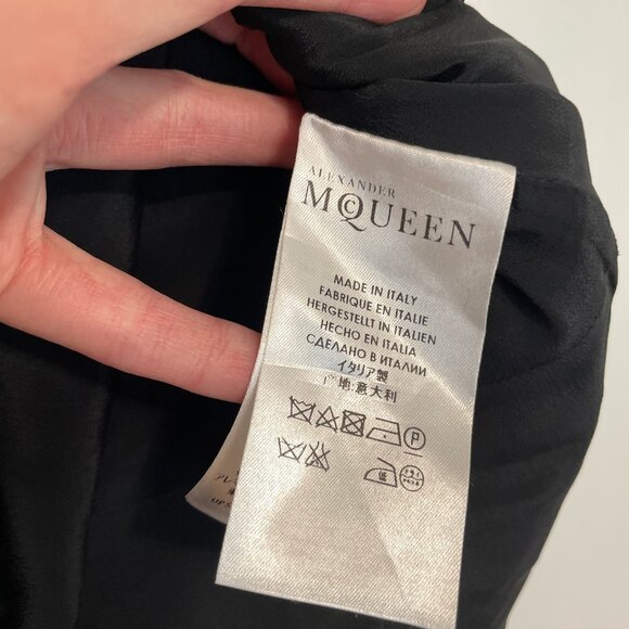 ALEXANDER MCQUEEN Solid Black Stitching Details Pleated Pleat Mini A-Line Skirt - Picture 8 of 16